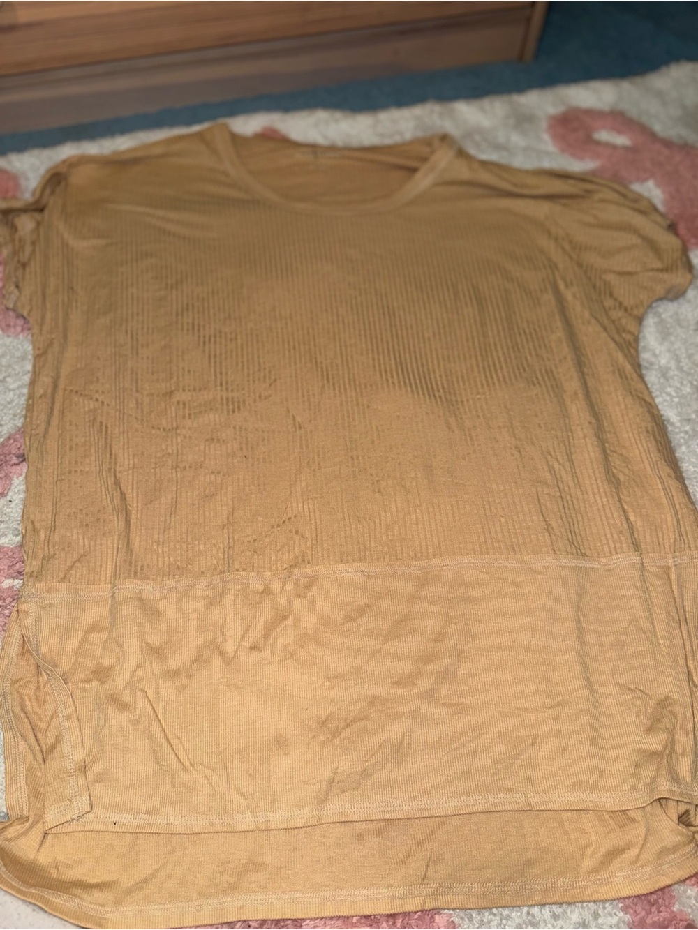 American Eagle Outfitters Short Sleeve Tee in Mustard Tan